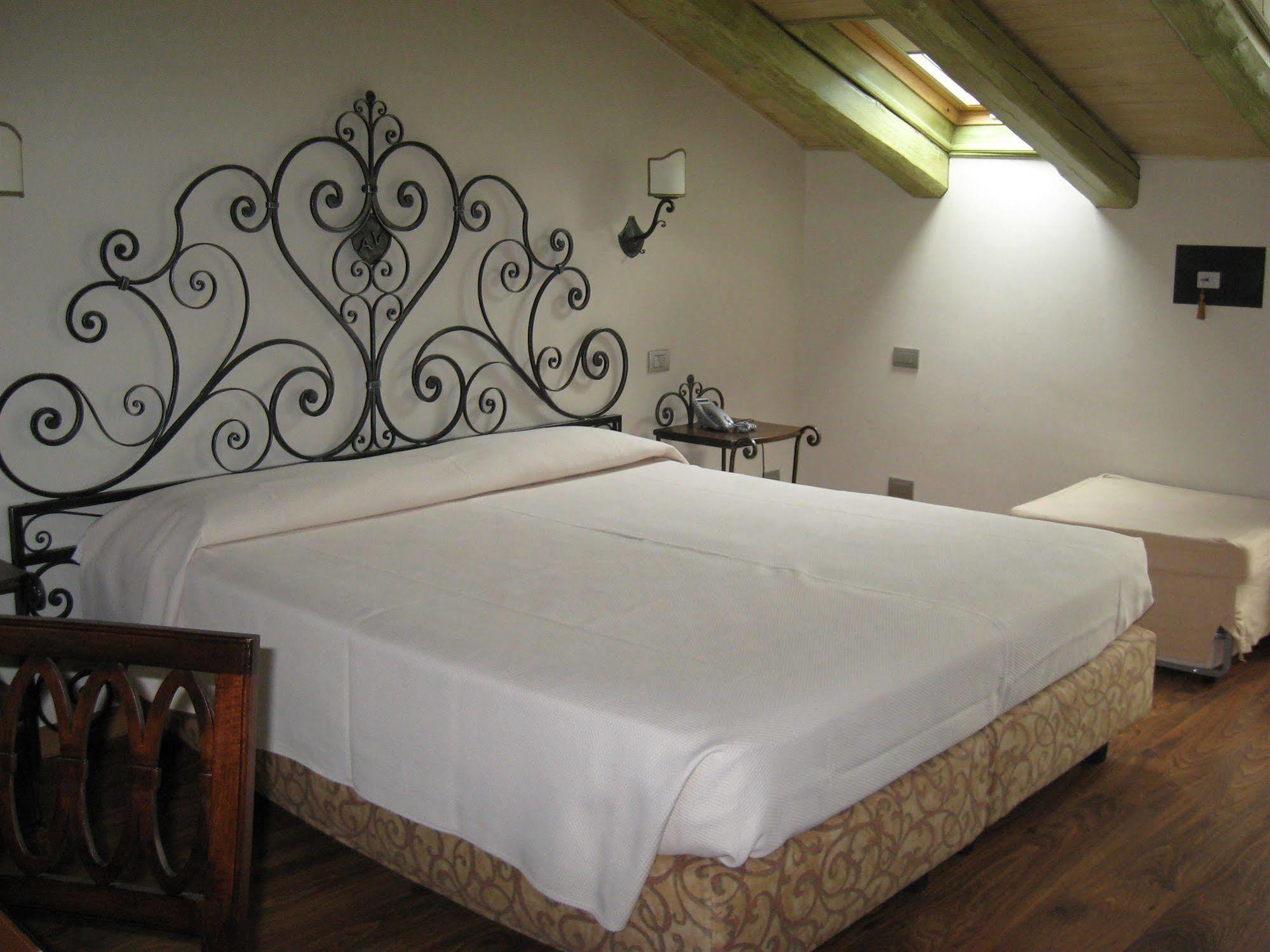 Albergo Venturelli Boario Terme Exterior foto