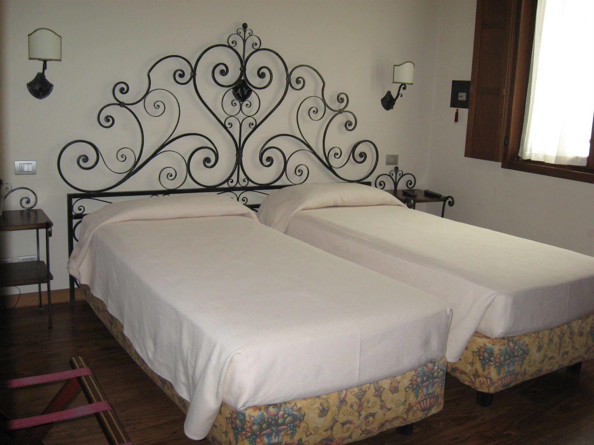 Albergo Venturelli Boario Terme Exterior foto