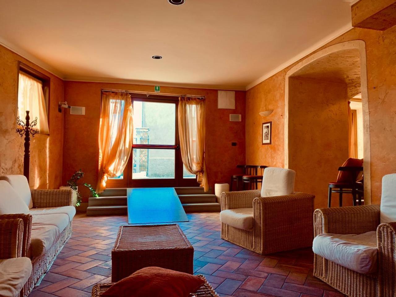 Albergo Venturelli Boario Terme Exterior foto